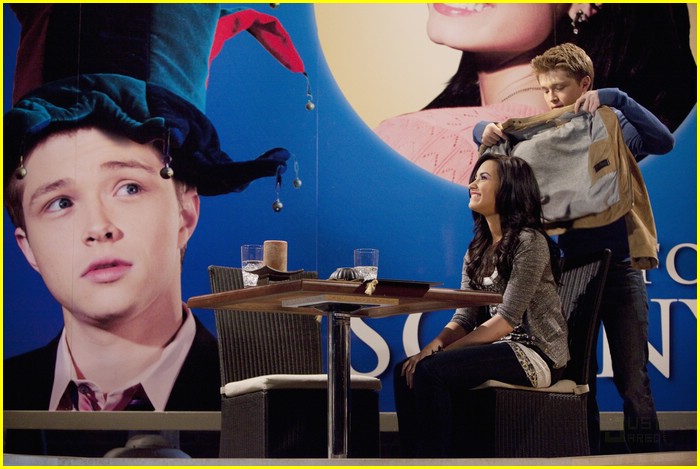 Demi Lovato & Sterling Knight: Date Night!