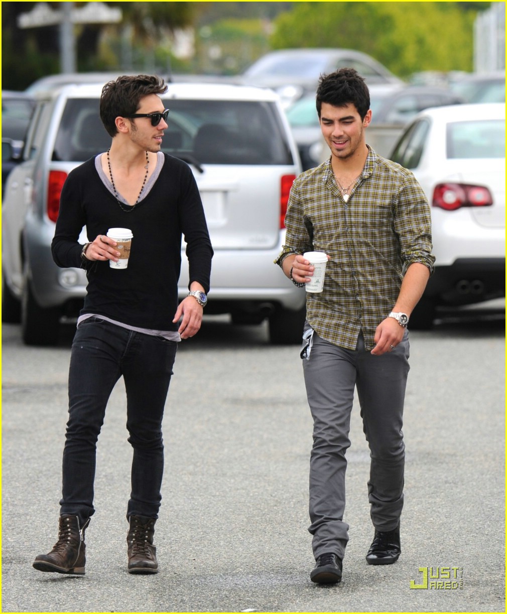 Joe Jonas: Let's Go Lakers!
