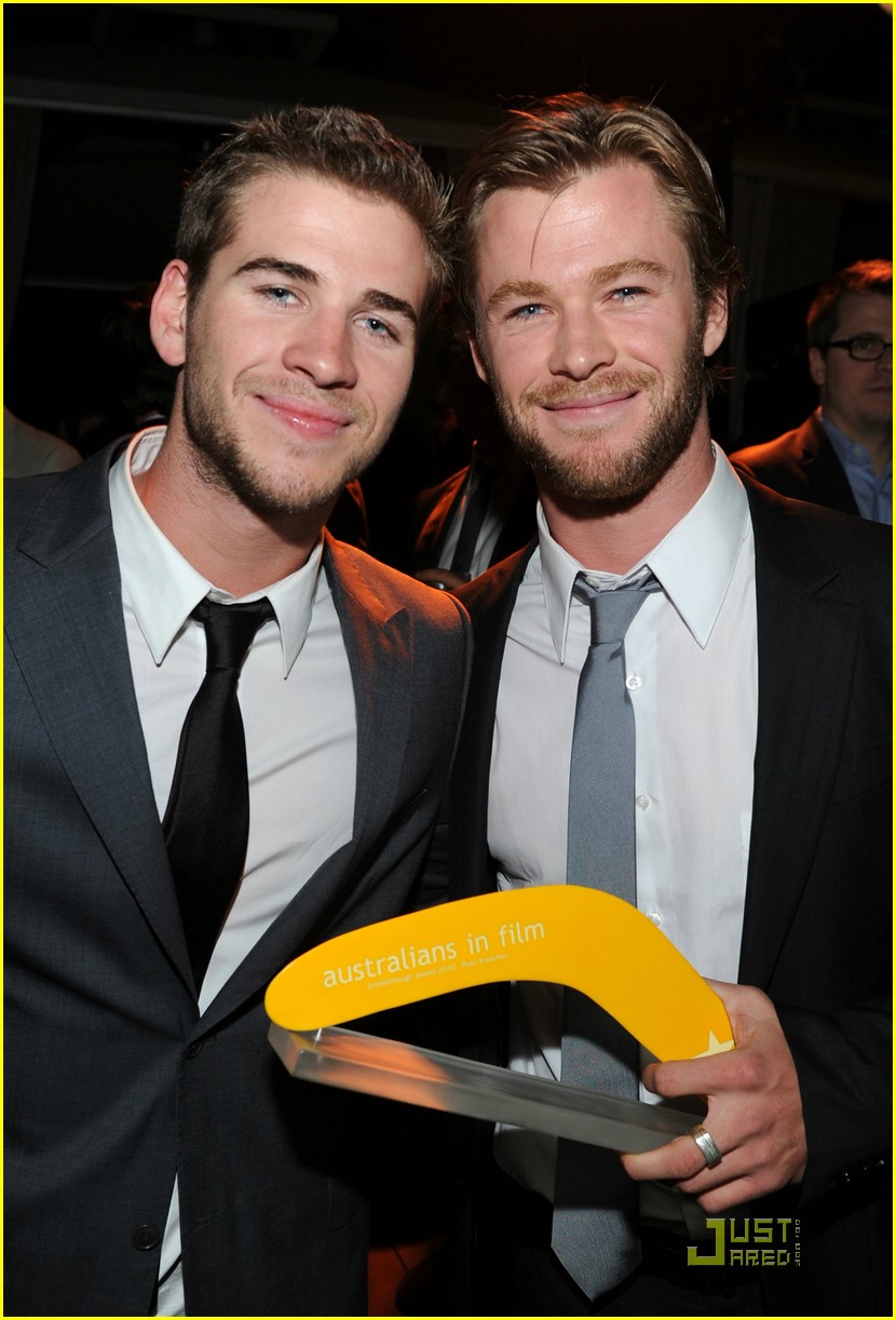 Liam Hemsworth: Young Hollywood Breakthrough of the Year!