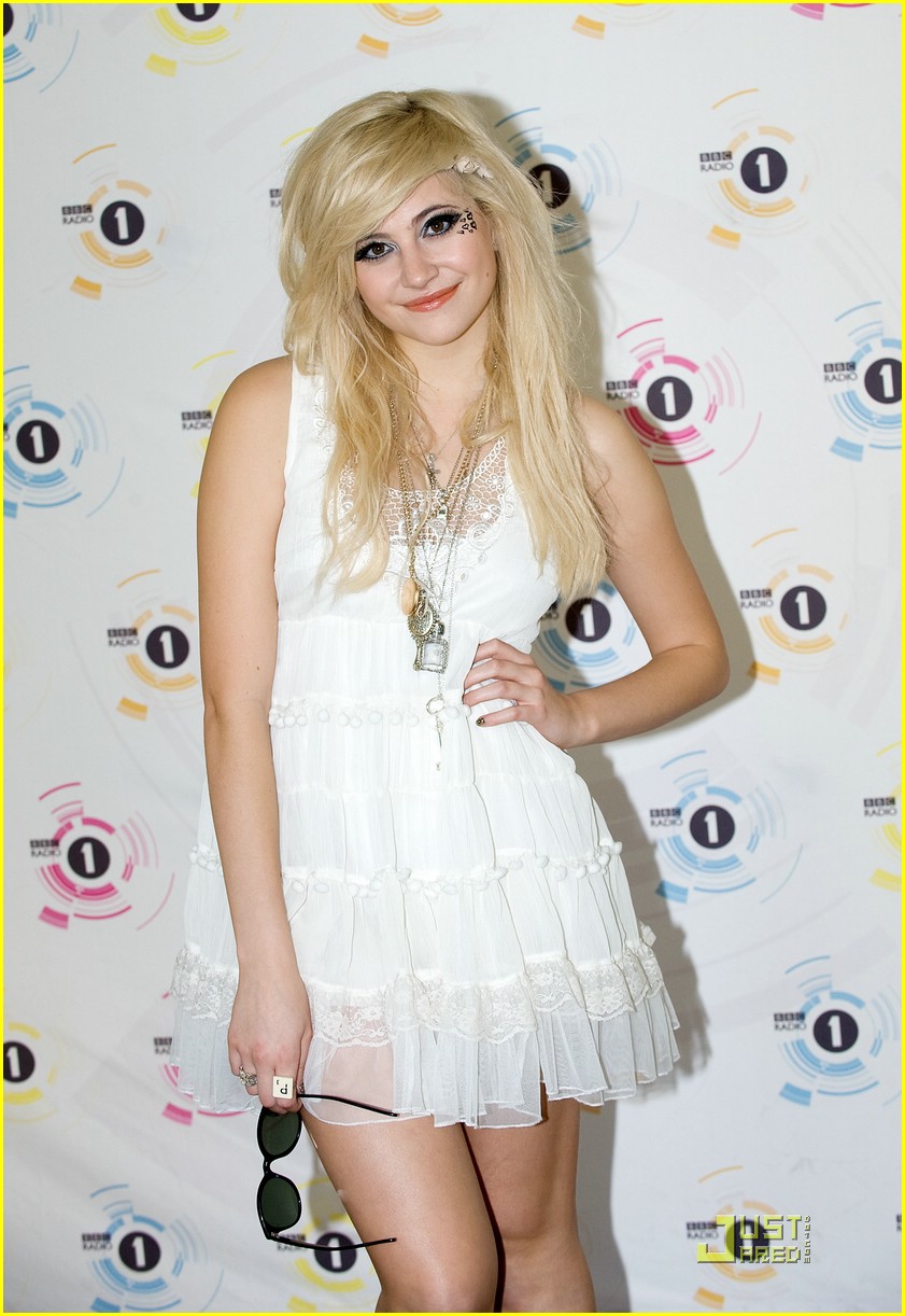 Win Tickets to see Pixie Lott!