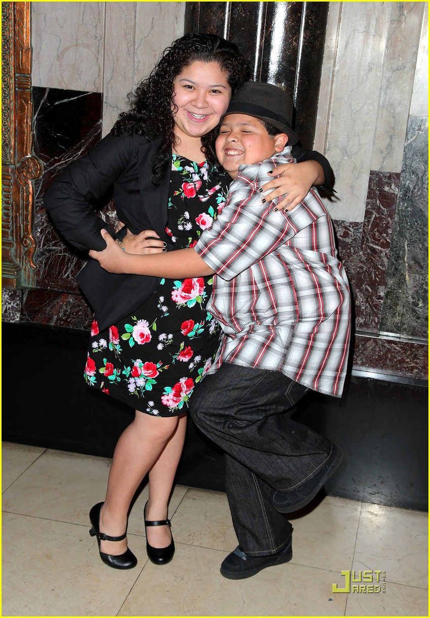 Raini Rodriguez: One Fan Ran Into a Pole!
