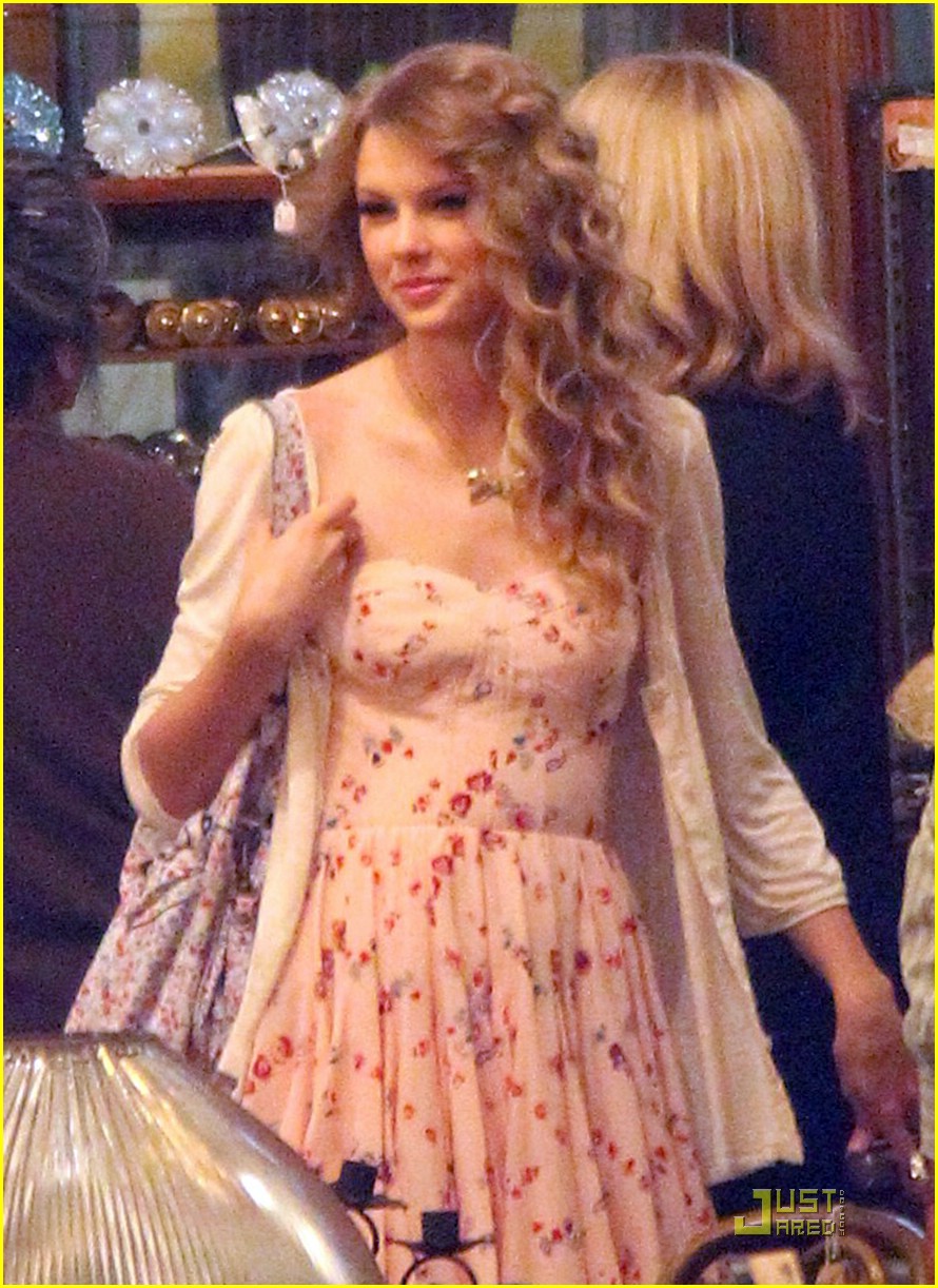 Taylor Swift: Surprise, Surprise!