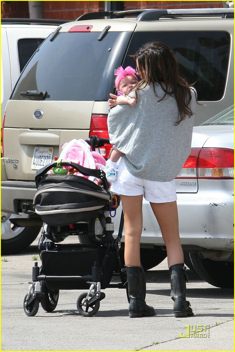 Ashley Tisdale: Meet Mikayla!