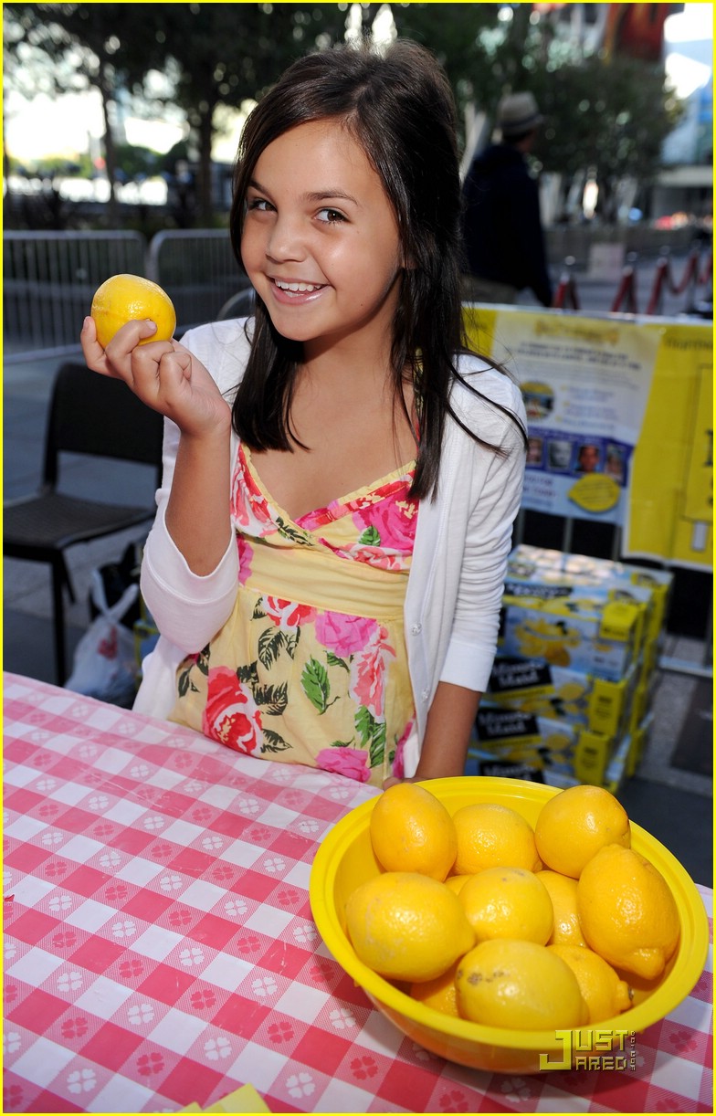 Bailee Madison & Peter Facinelli: Lemonade For Twilight Fans!