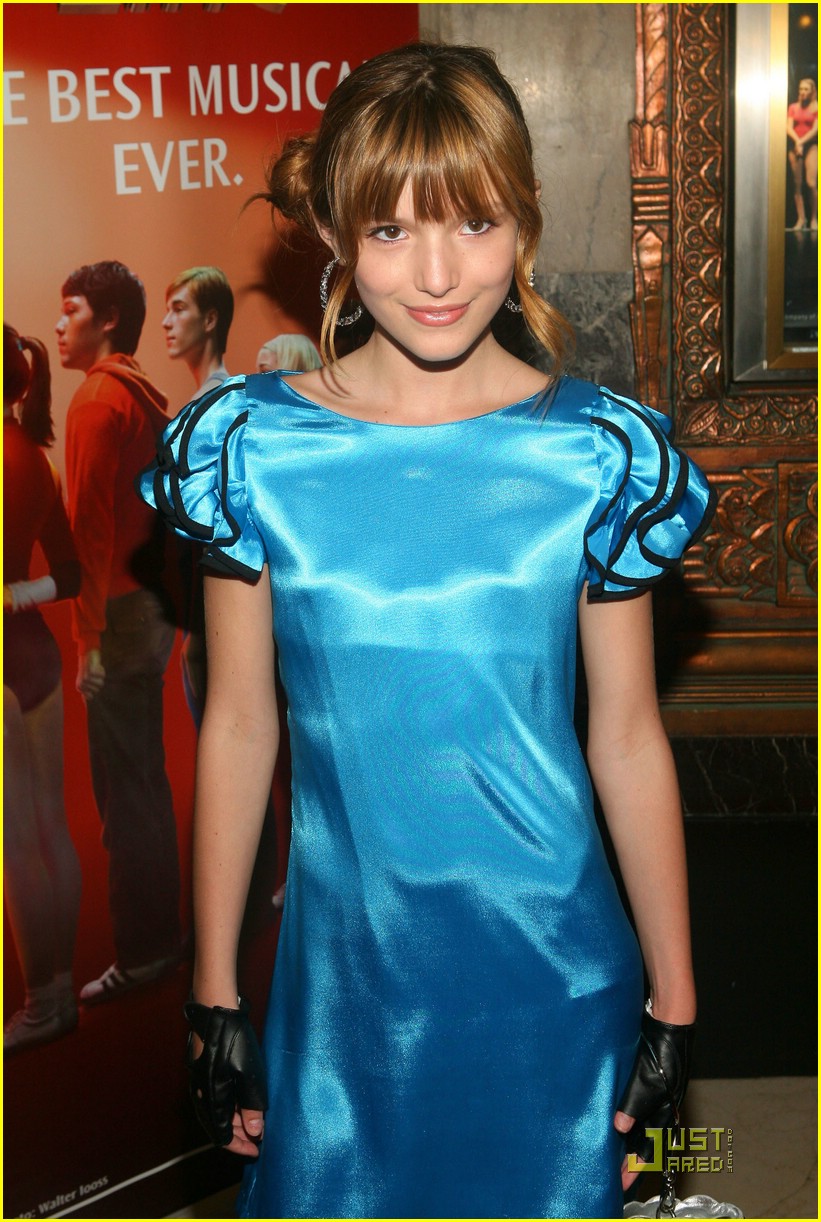 Bella Thorne: Nail Garden Gorgeous