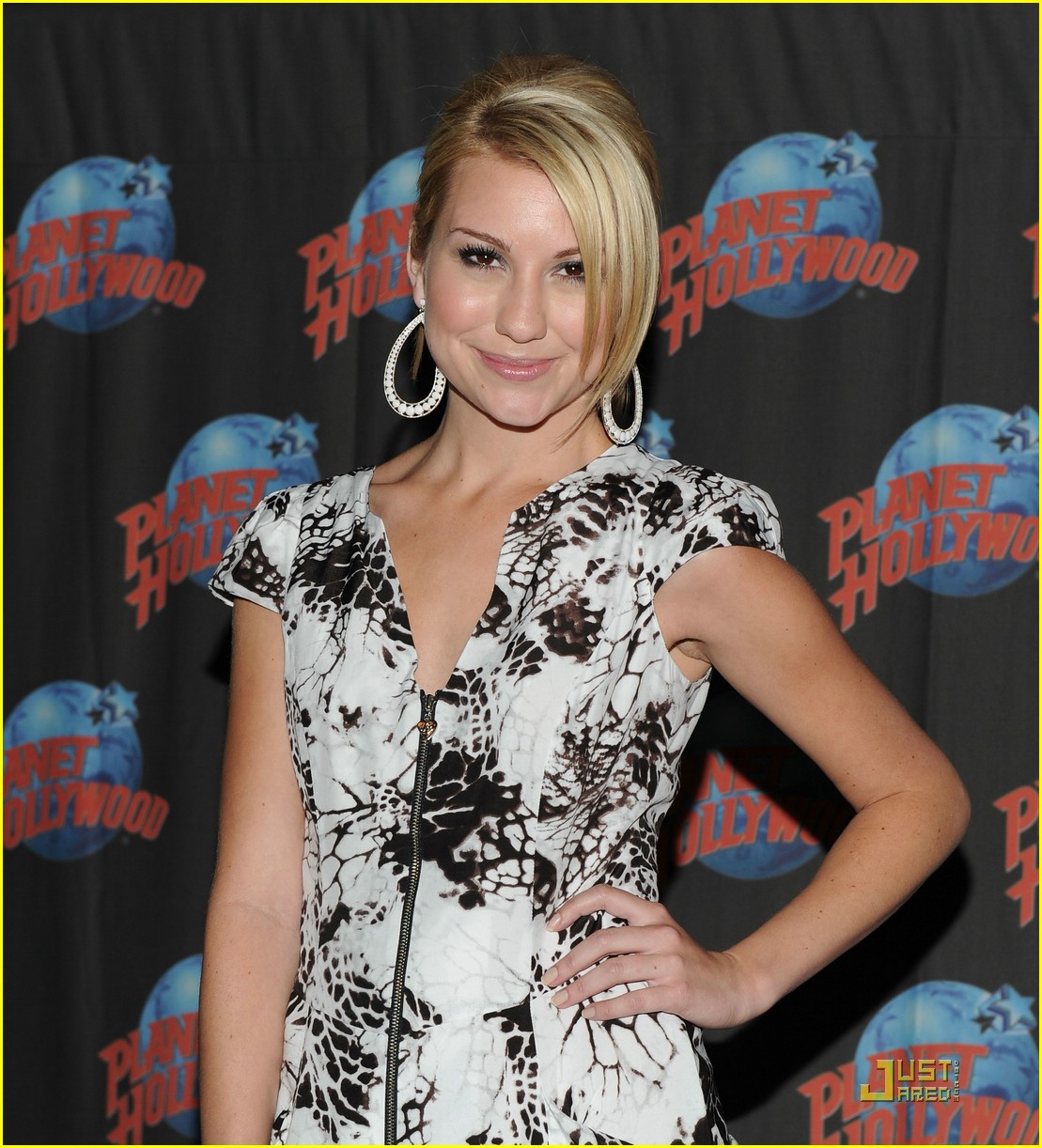 Chelsea Staub: Printed at Planet Hollywood