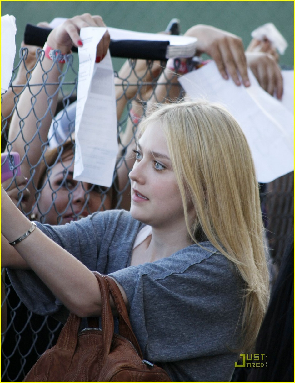Dakota Fanning: ACTs > Eclipse