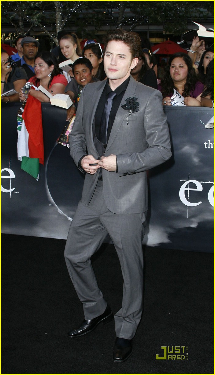 Jackson Rathbone: I Have a Fake Rob Pattinson Twitter Account!