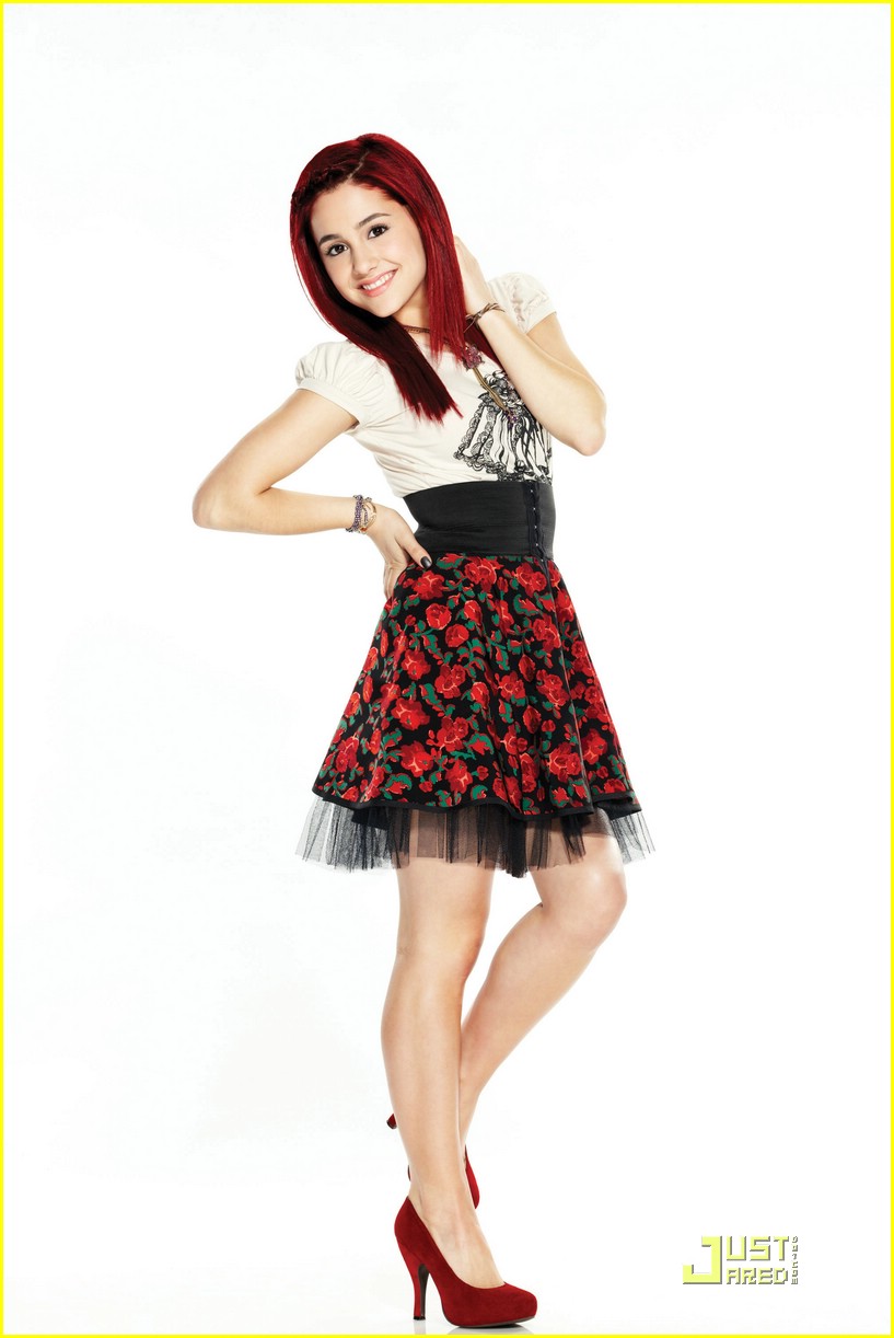 Just Jared Guest Stars on Victorious!