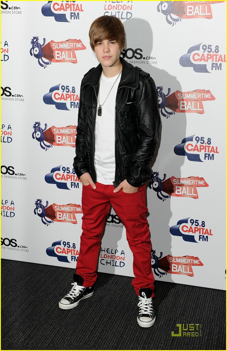 Justin Bieber Performs at Summertime Ball