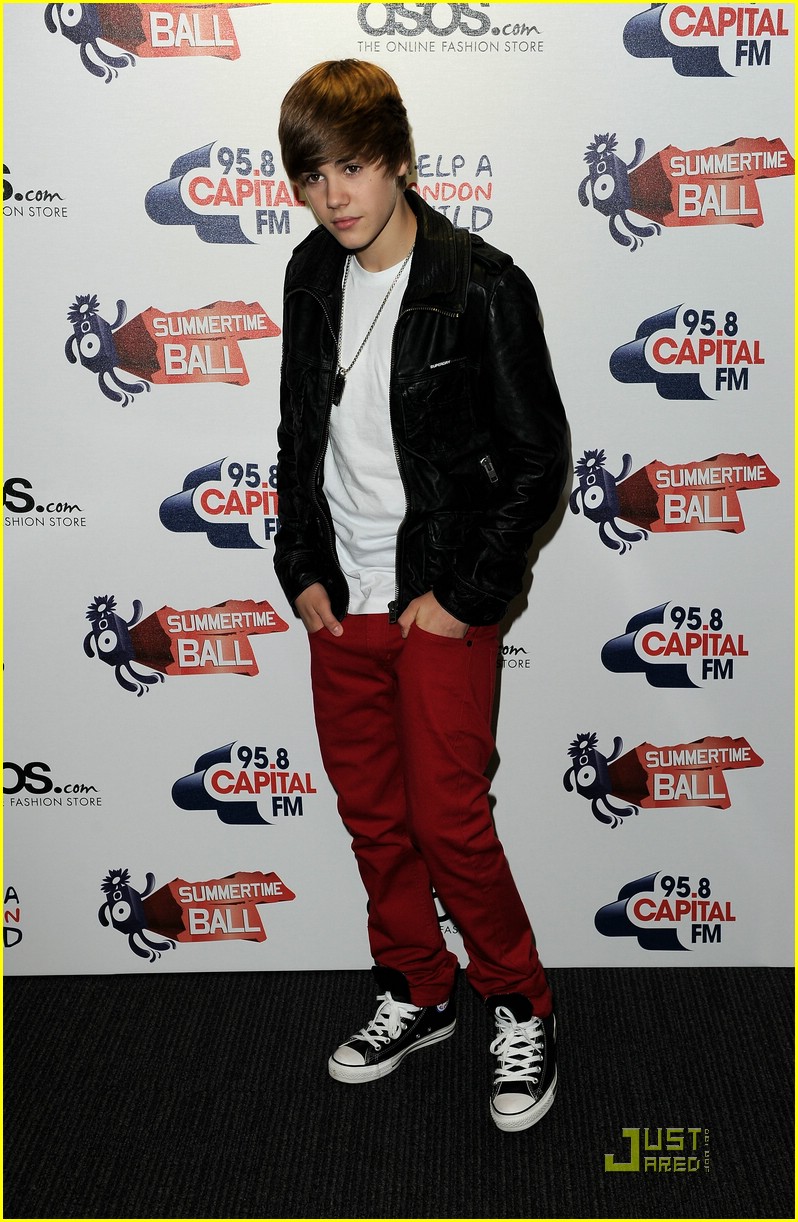 Justin Bieber Performs at Summertime Ball