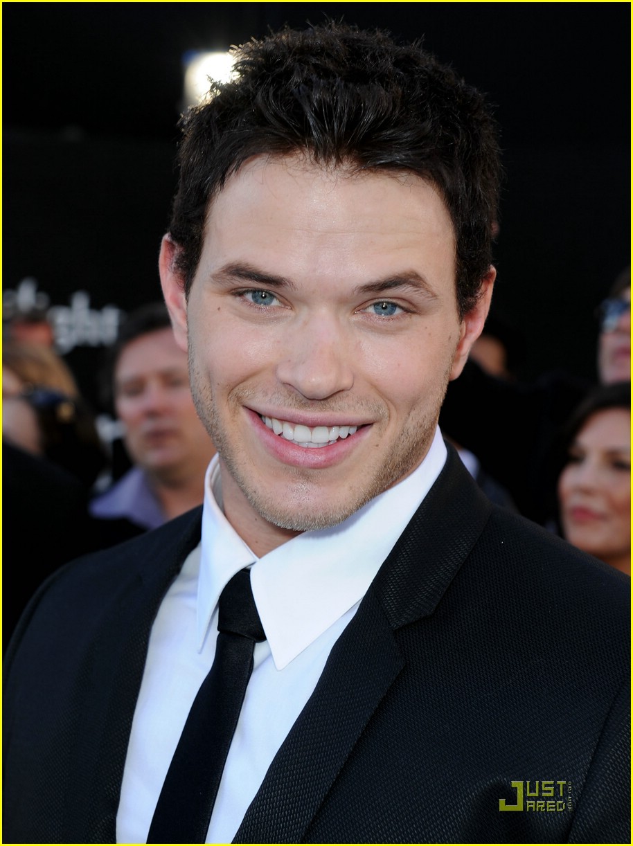 Kellan Lutz & AnnaLynne McCord: Eclipse Premiere Pair