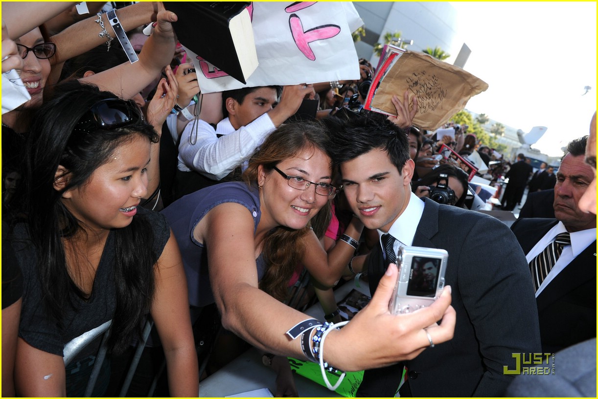 Taylor Lautner Premieres Eclipse