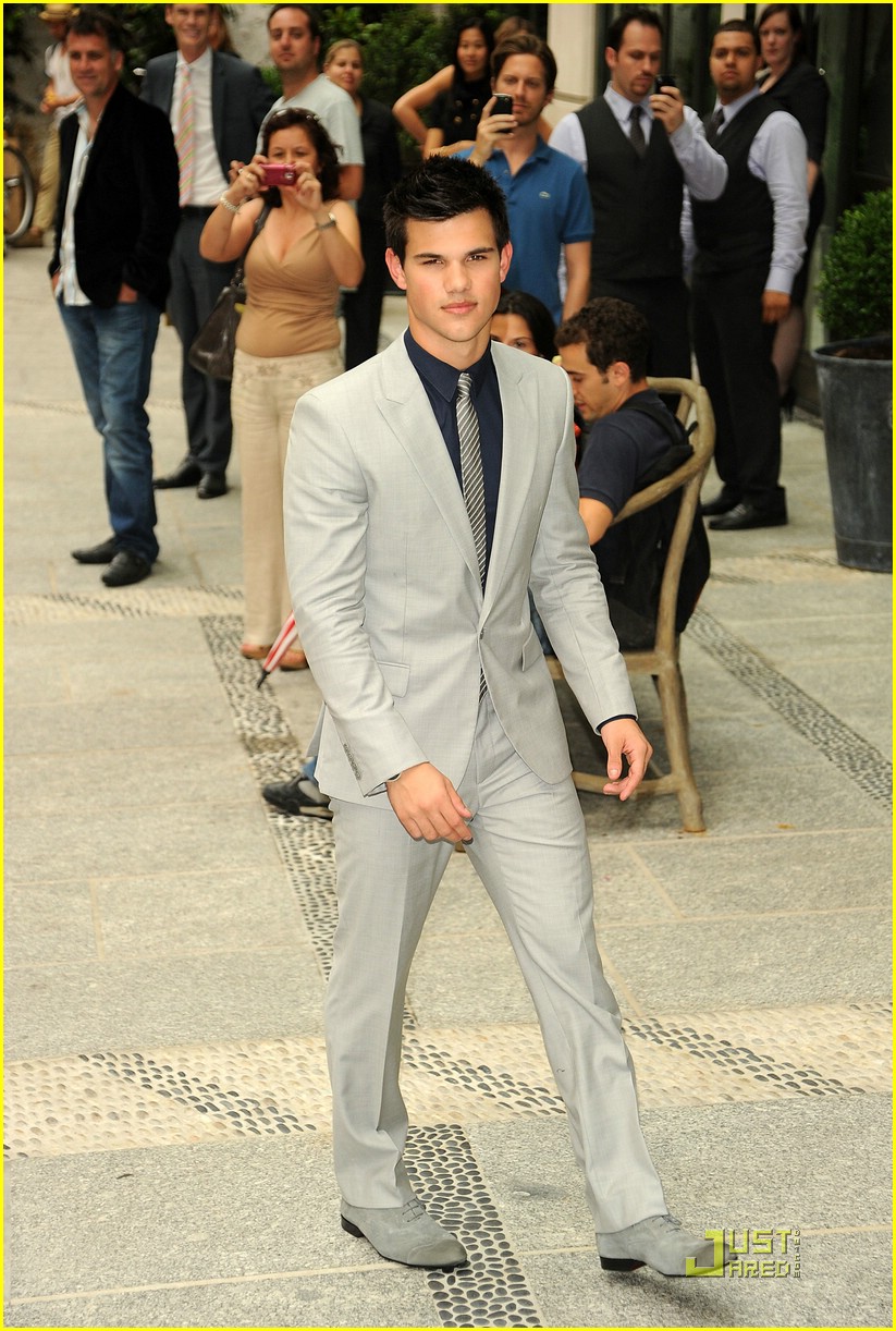 Taylor Lautner's NYC Nightlife