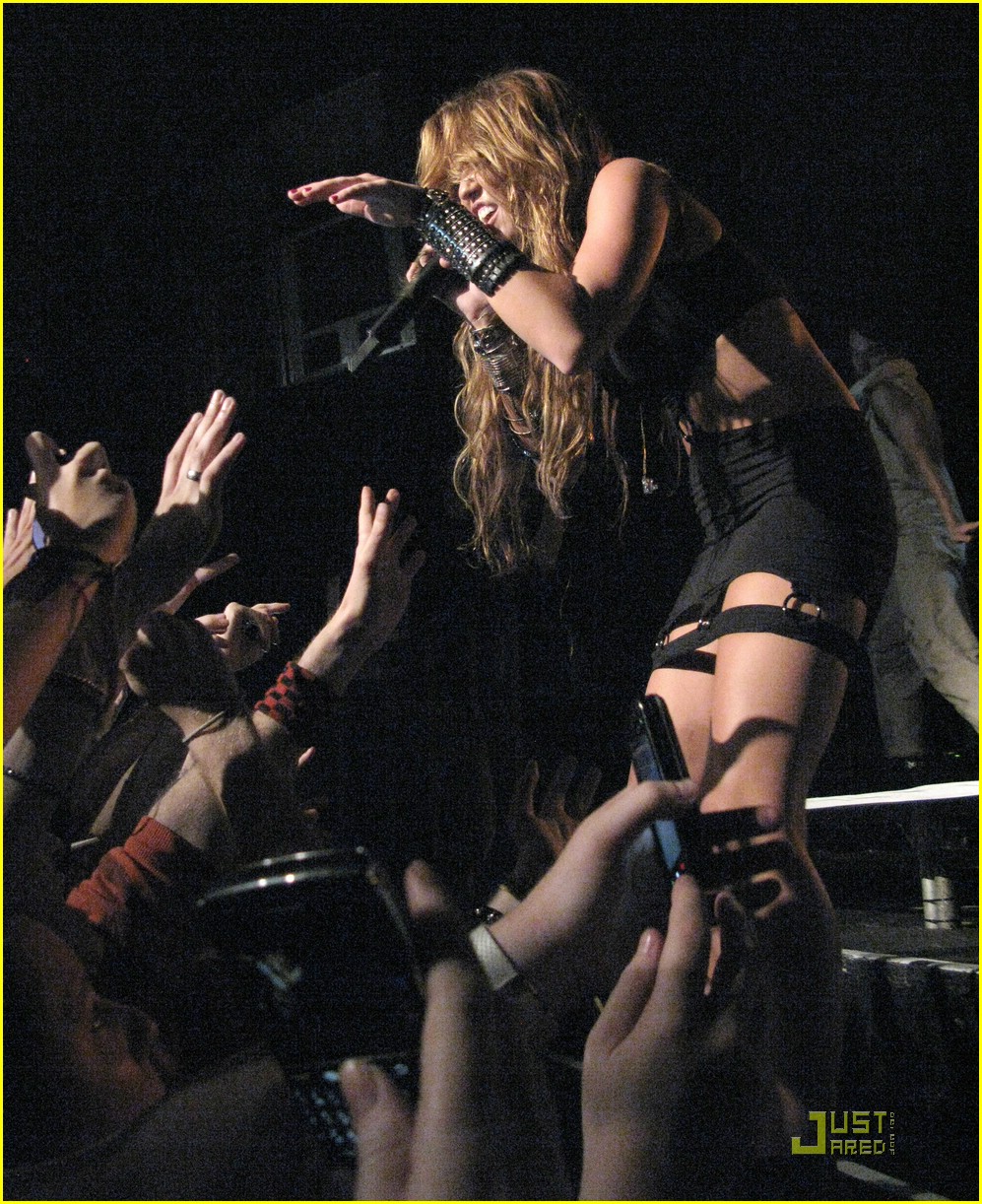 Miley Cyrus Goes Concert Crazy