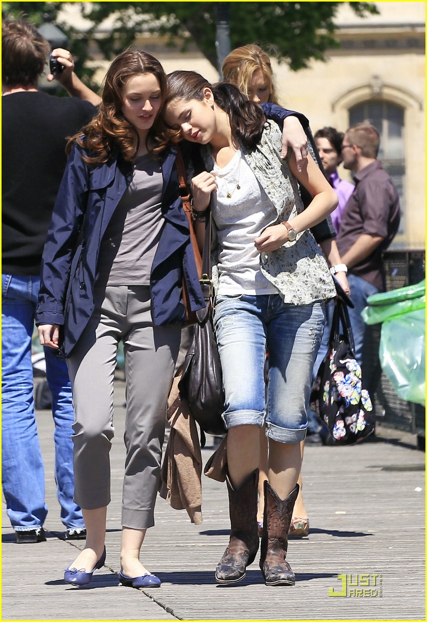 Selena Gomez & Leighton Meester: Paris, Part 2