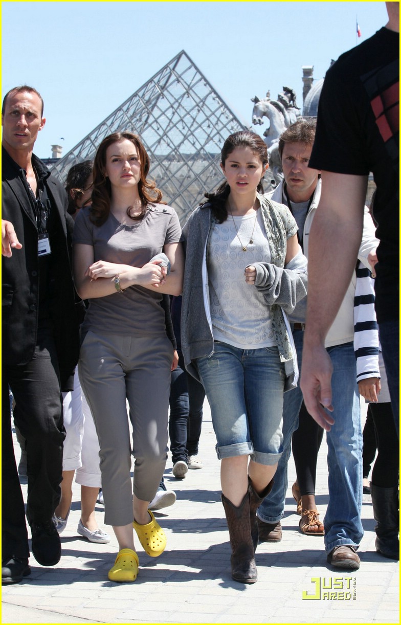 Selena Gomez & Leighton Meester: Paris, Part 2