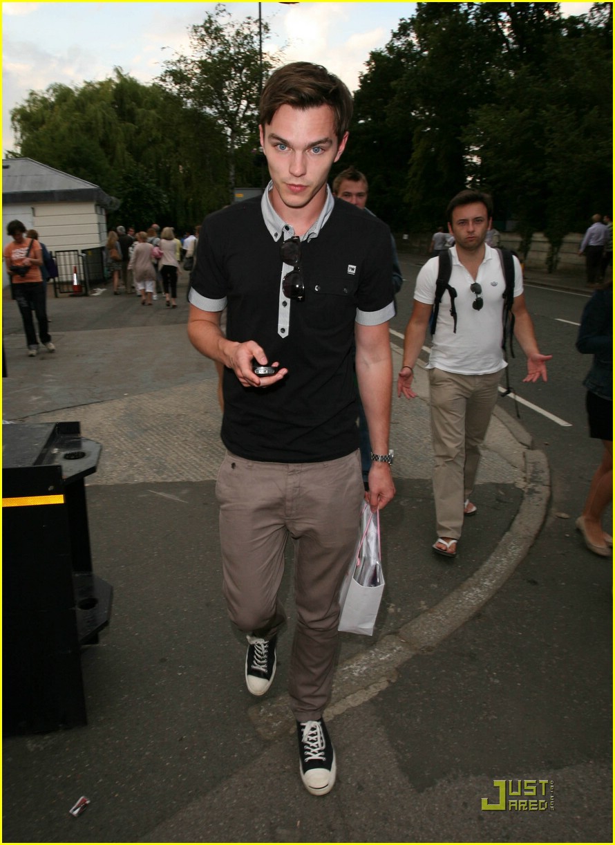 Victoria Justice & Nicholas Hoult Check Out Wimbledon