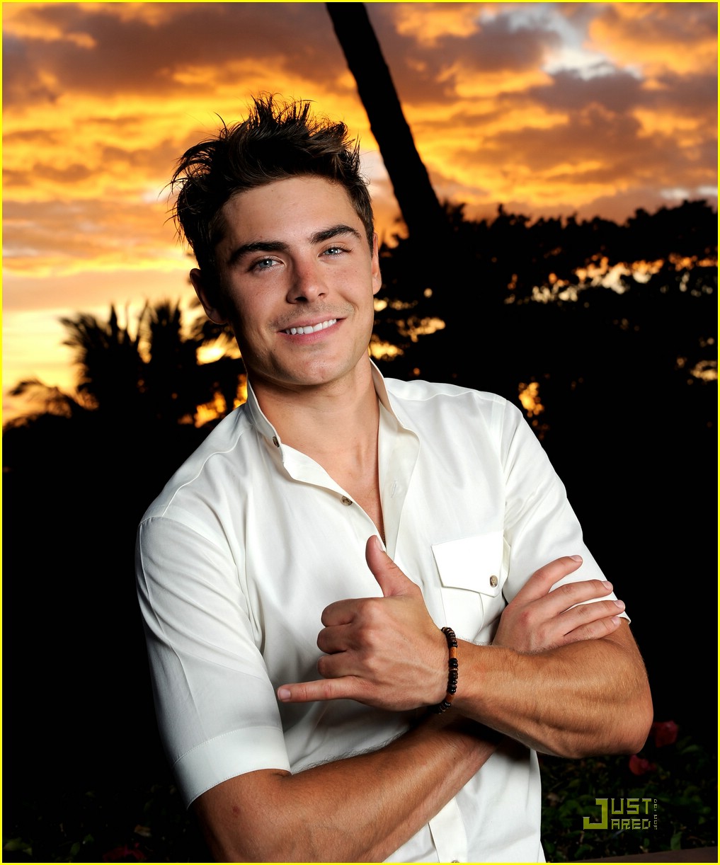 Zac Efron is a Star in Maui