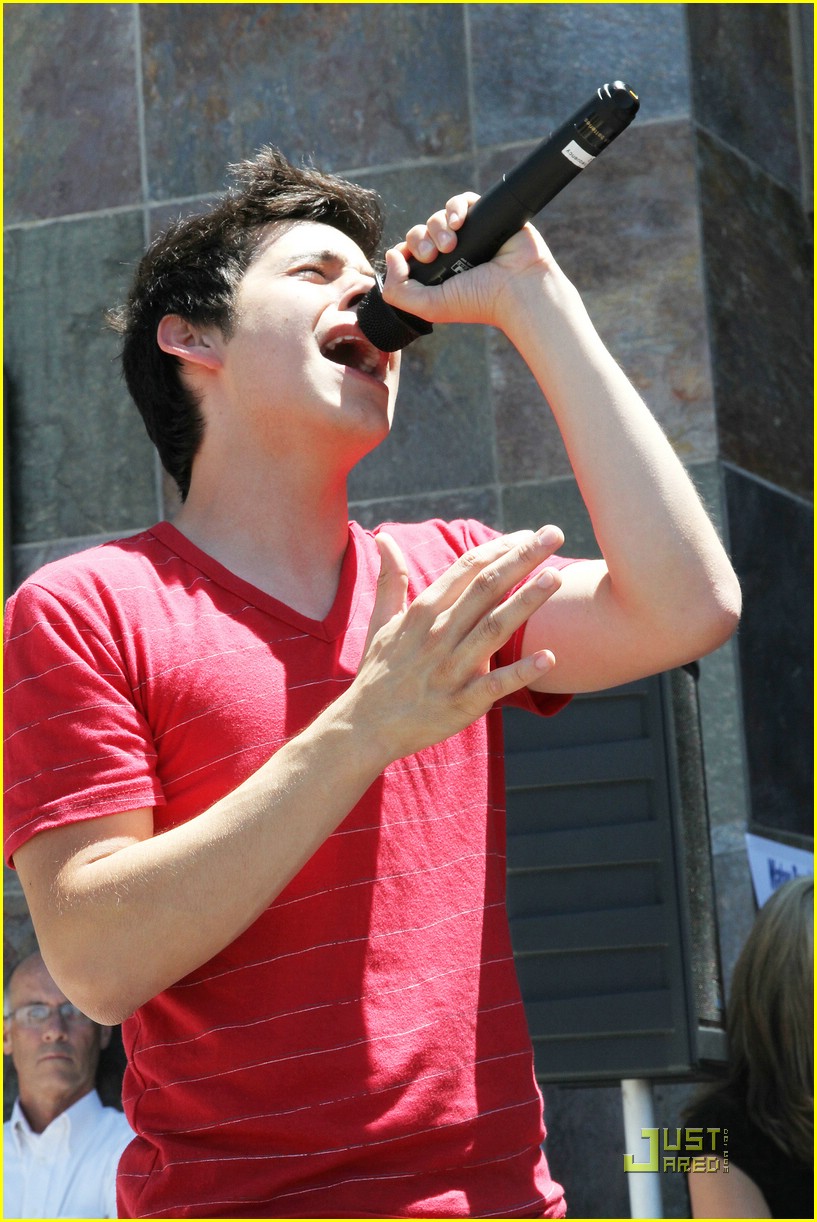David Archuleta: Deseret Book Signing!