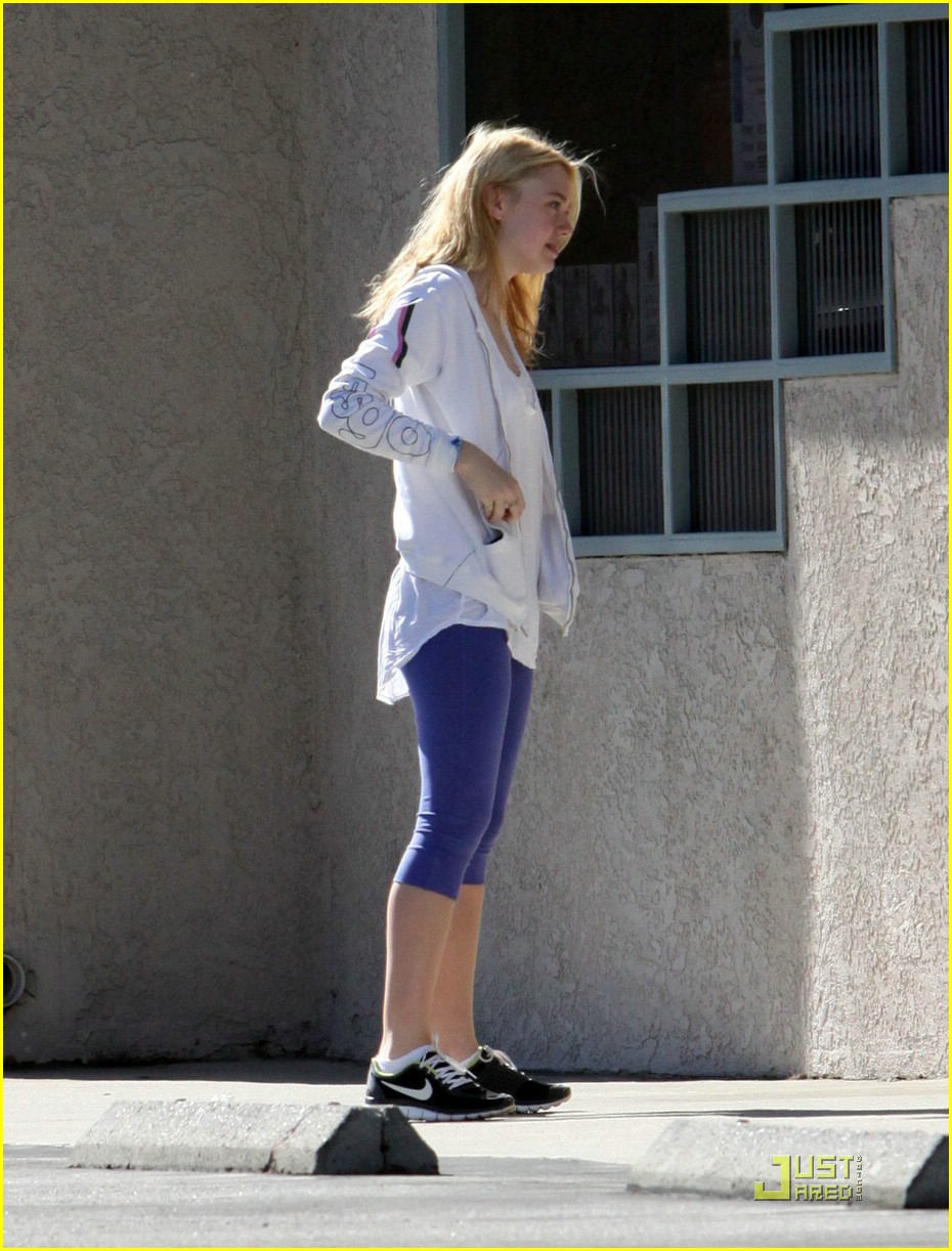 Dakota Fanning Hopes To Stay True to Who She Is