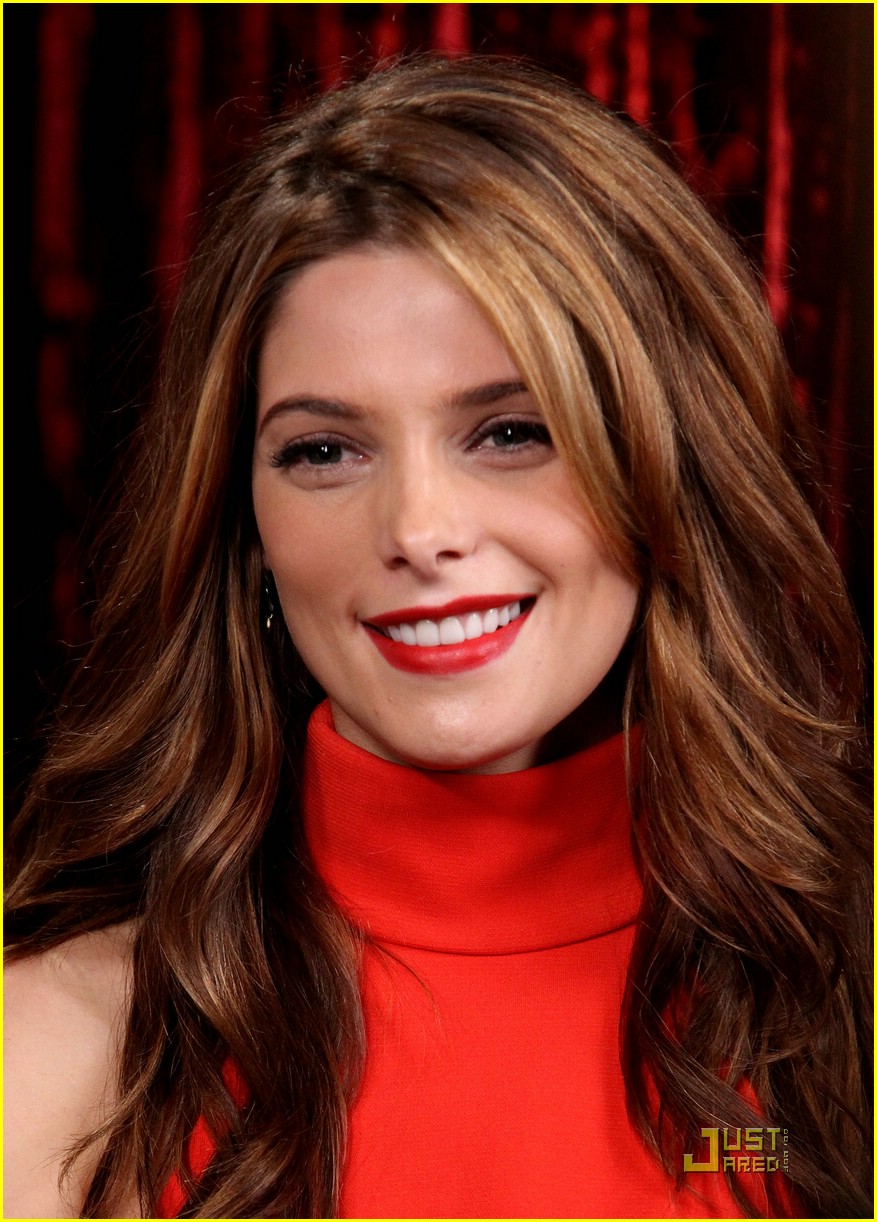 Ashley Greene: Red Hot on the Red Carpet