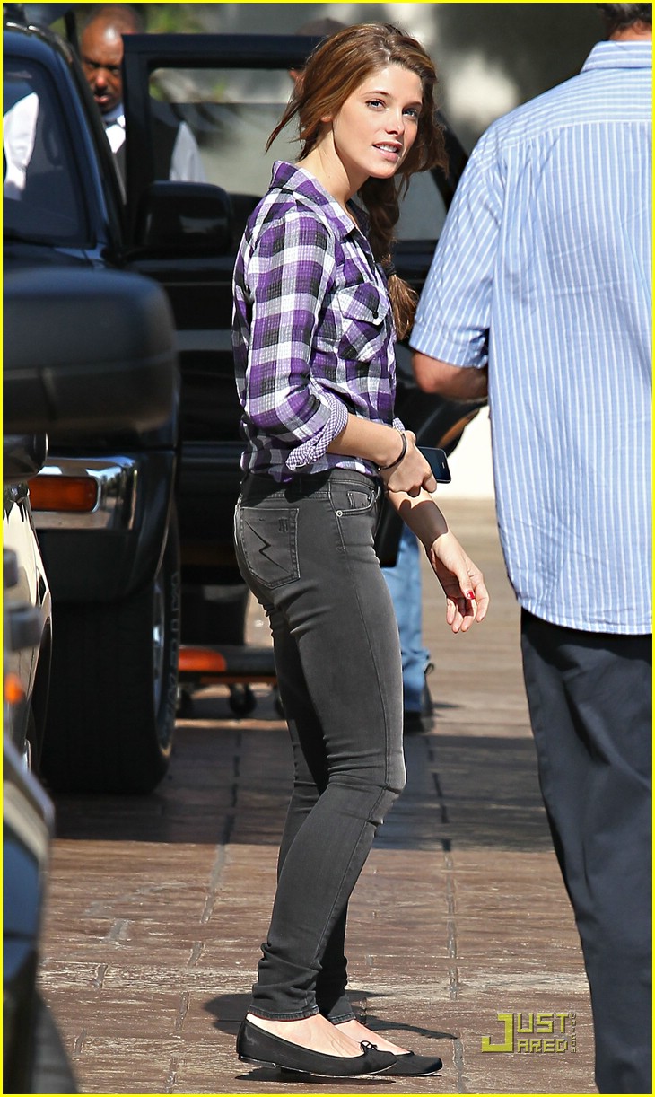 Ashley Greene: Beverly Hills Beauty