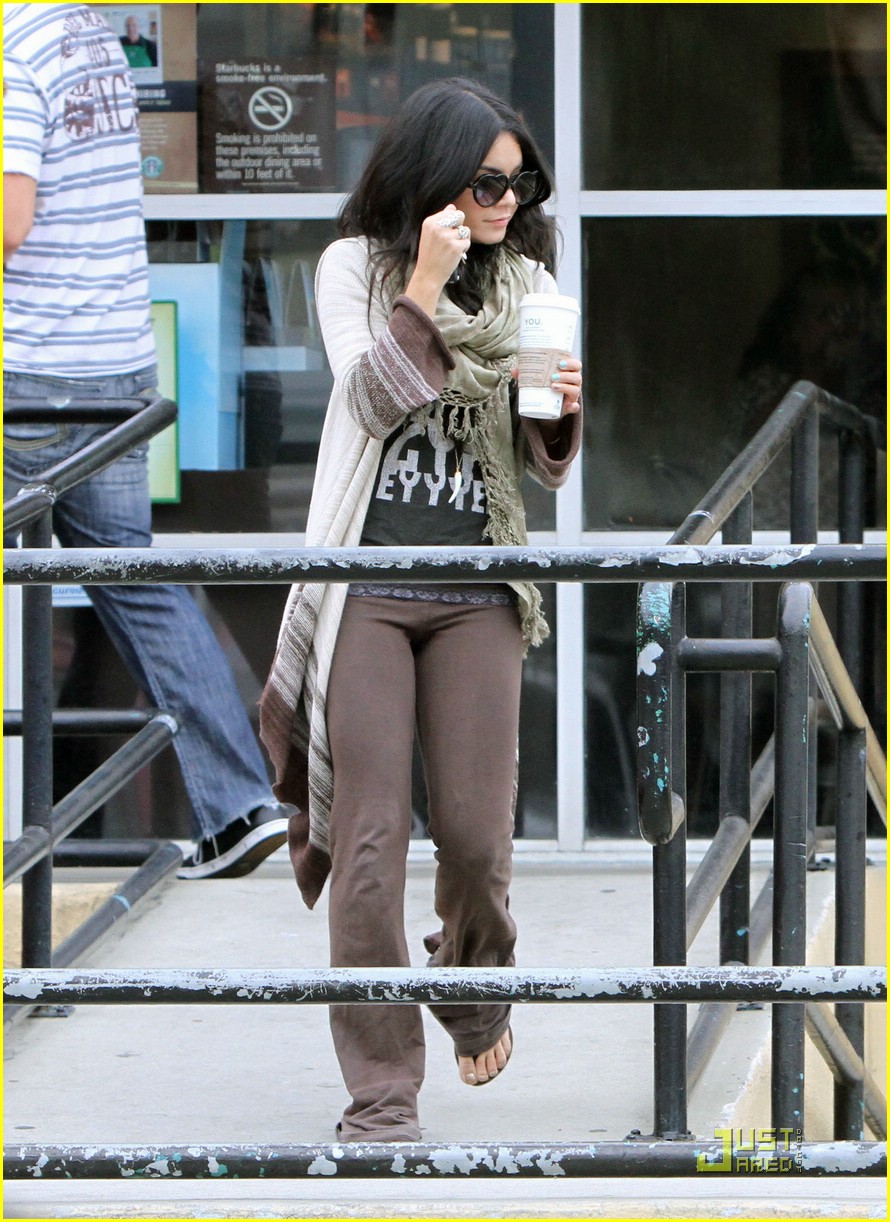 Vanessa Hudgens: Hello World, I'm Ready to Go