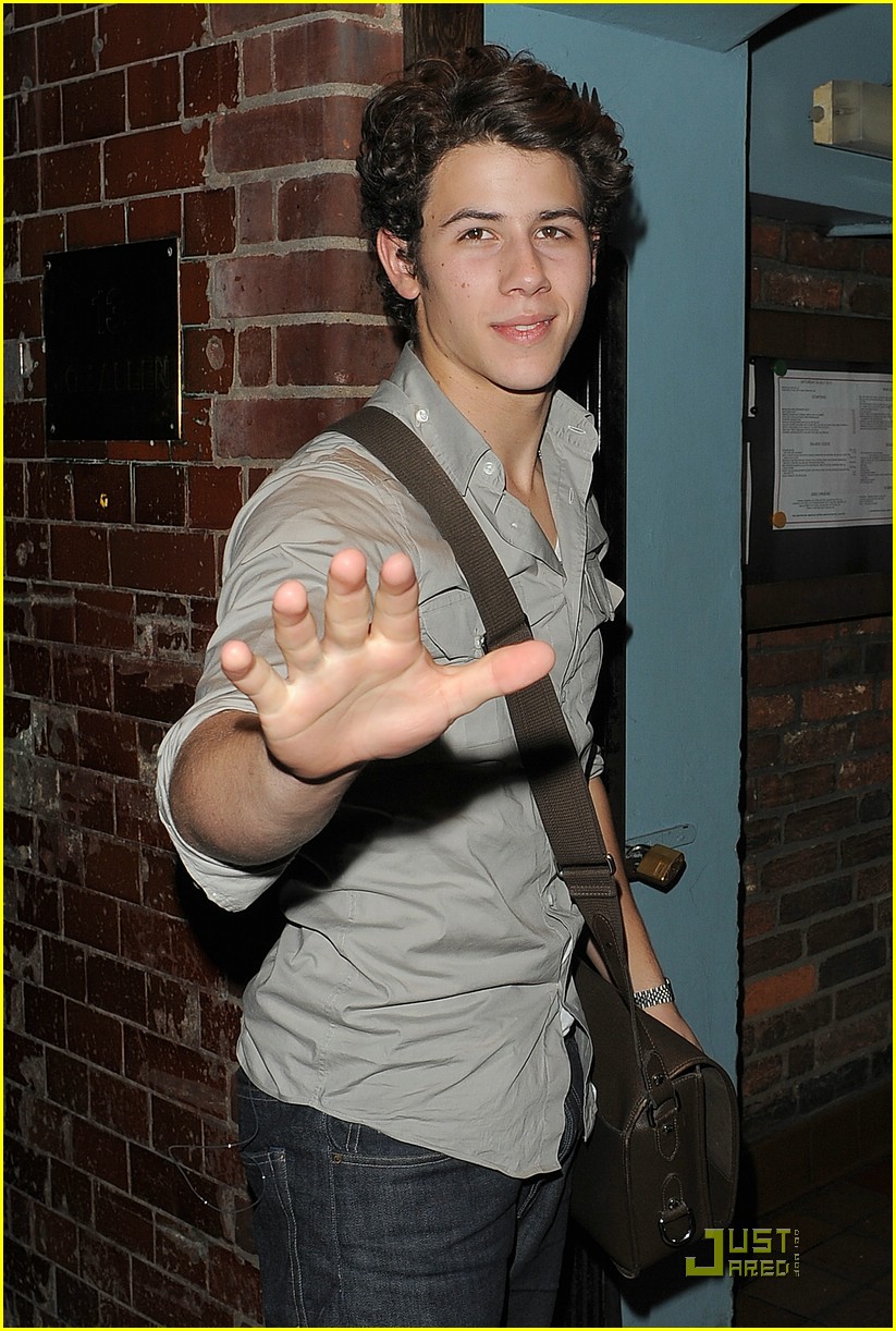 Nick Jonas: Final Performance of Les Miserables!