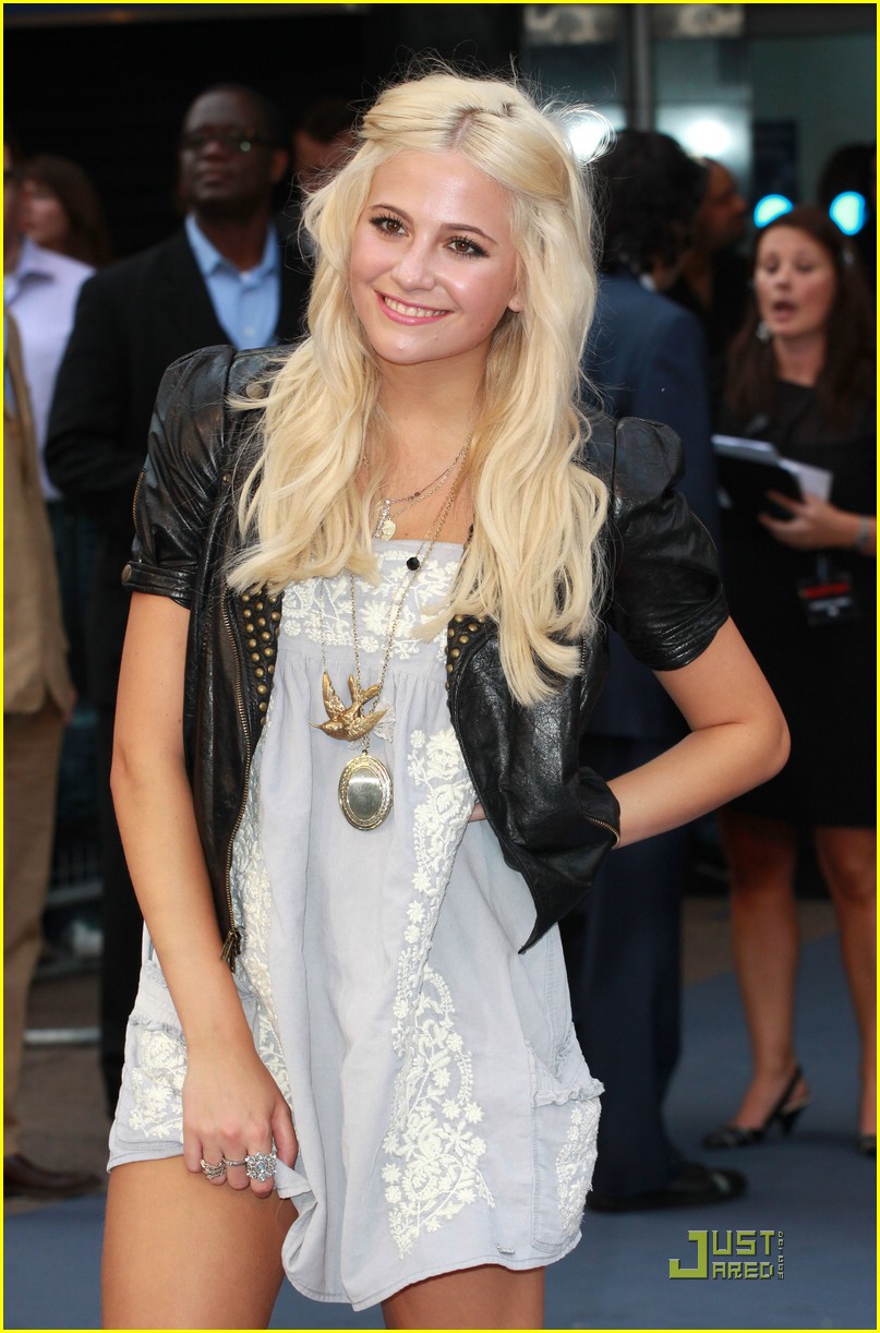 Pixie Lott Premieres Inception