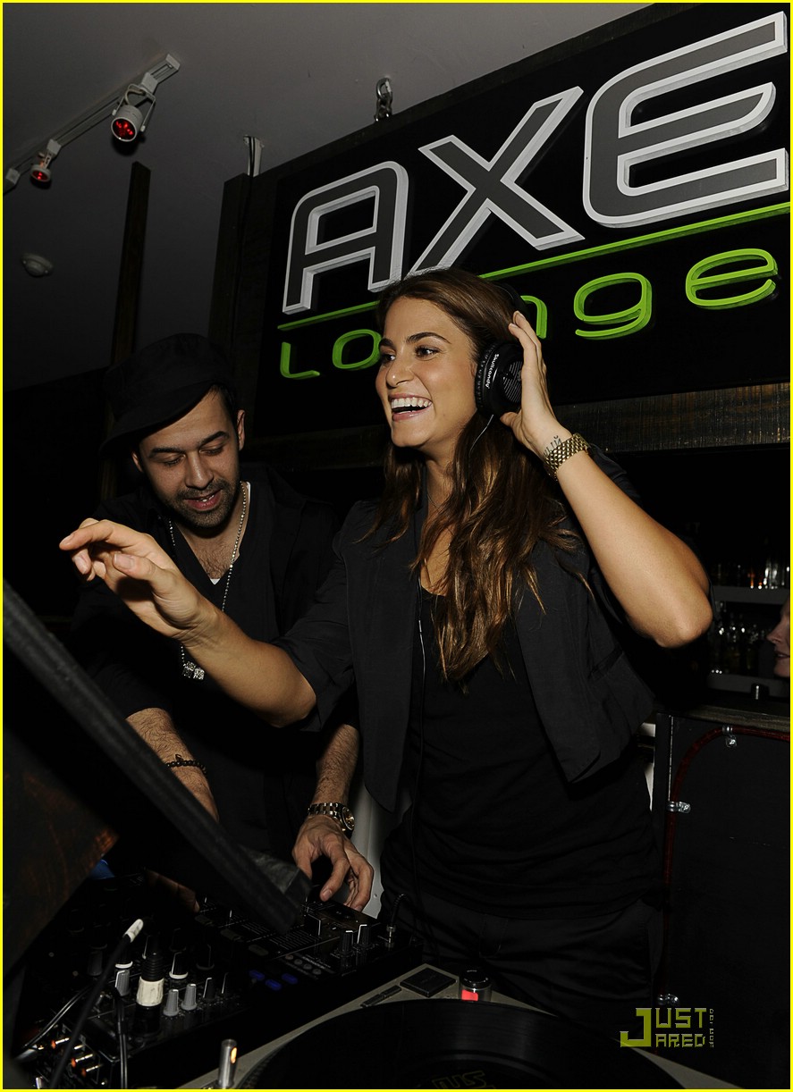 Nikki Reed: Guest DJ at Axe Lounge!
