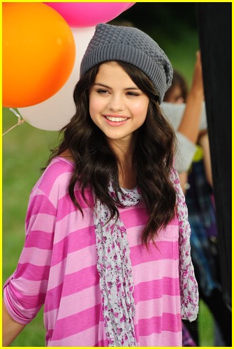 Selena Gomez: Dream Out Loud Commercial!