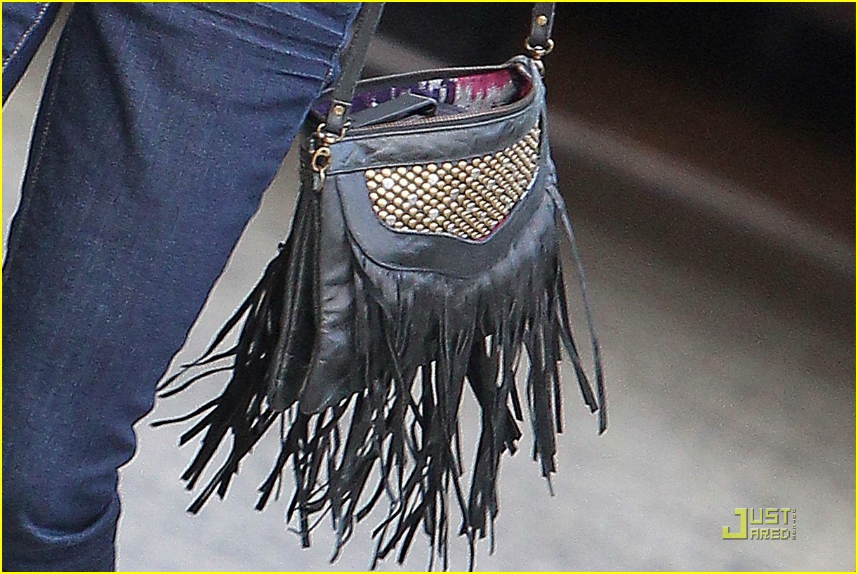Ashley Tisdale: LV iPad Pretty