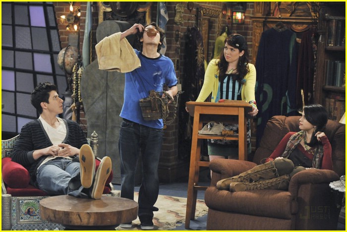Wilmer Valderrama on Wizards of Waverly Place -- FIRST LOOK!