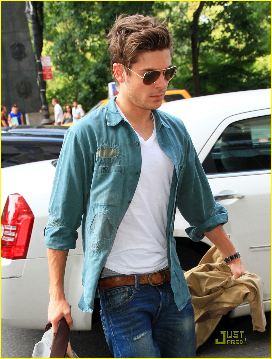 Zac Efron Takes A Gamble