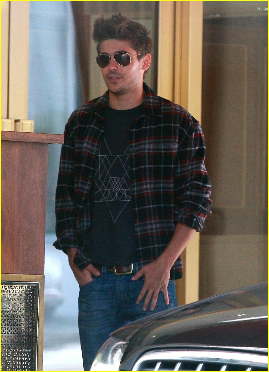 Zac Efron: Sunset Towers Stud