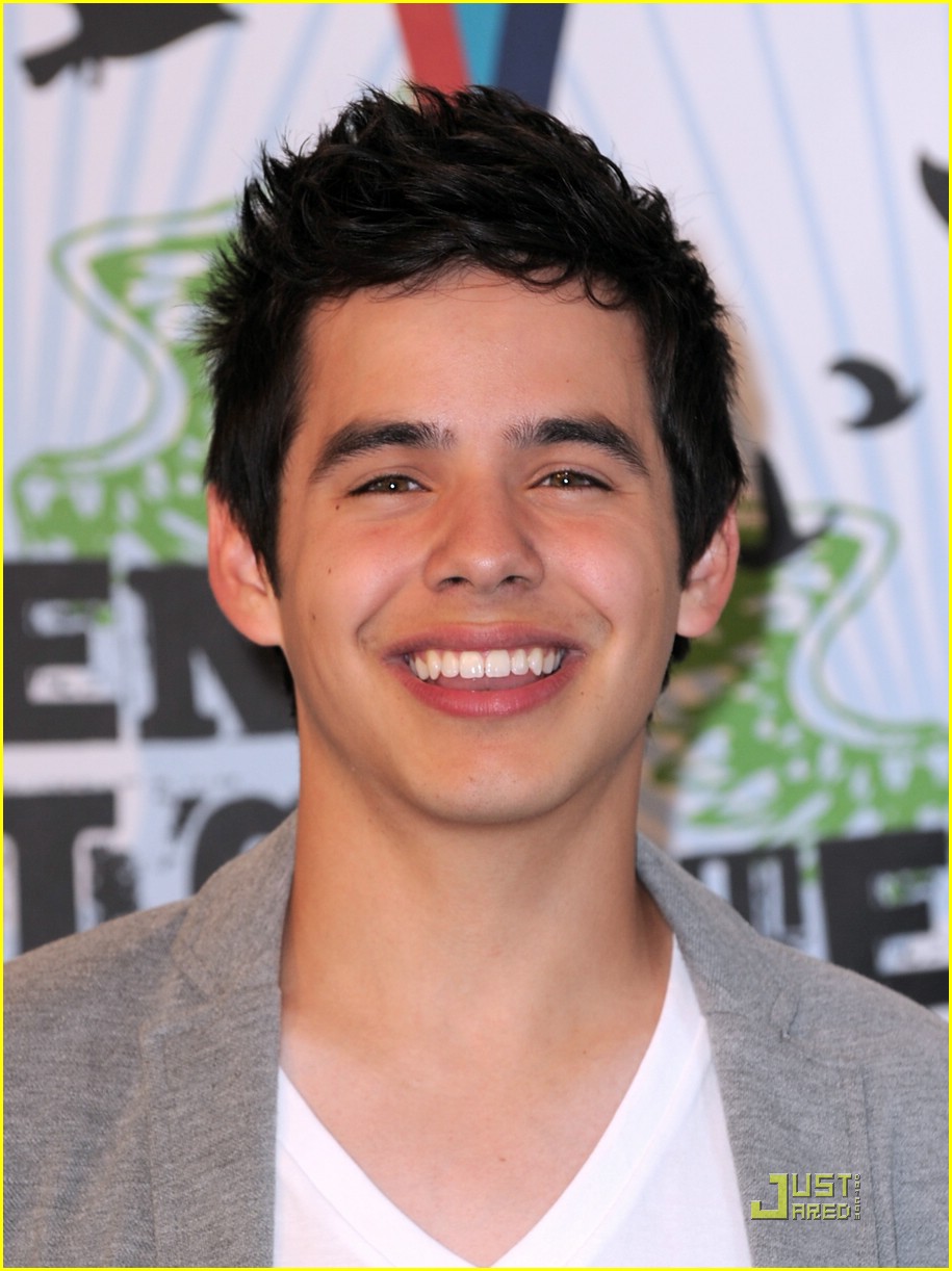 David Archuleta: Loop-de-Loop at Teen Choice Awards!