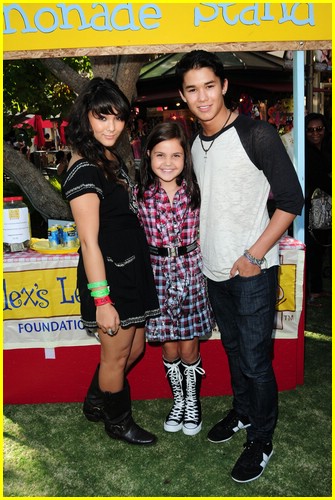 Bailee Madison: The Hub's Haunting Hour Hostess