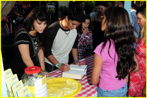 Booboo Stewart: WWE SummerSlam!