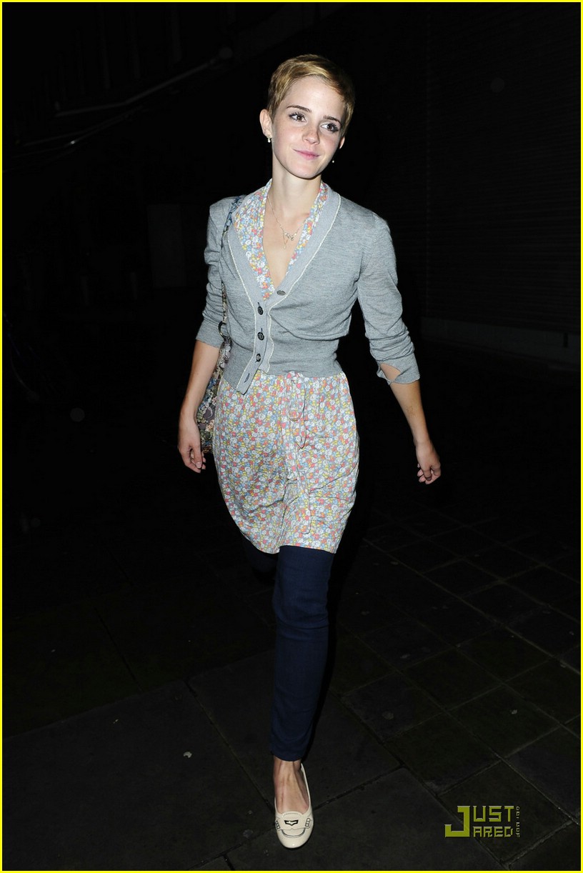 Emma Watson: Cafe Pacifico Pretty