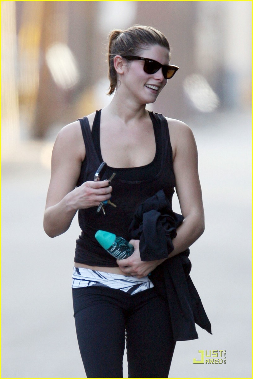 Ashley Greene Butters It Up