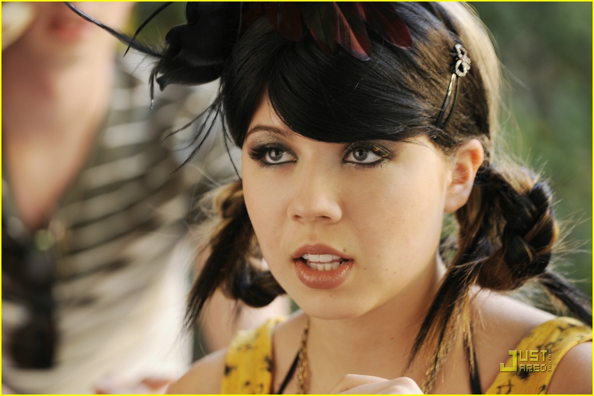Jennette McCurdy & Lucas Cruikshank in Fred The Movie -- FIRST LOOK!