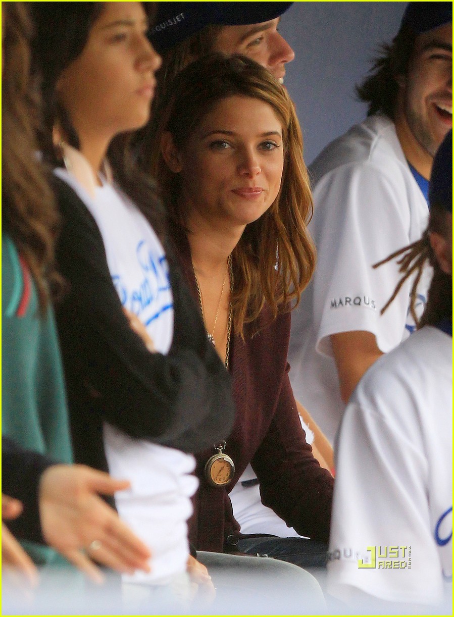 Joe Jonas & Ashley Greene: Dugout Road Dogs!