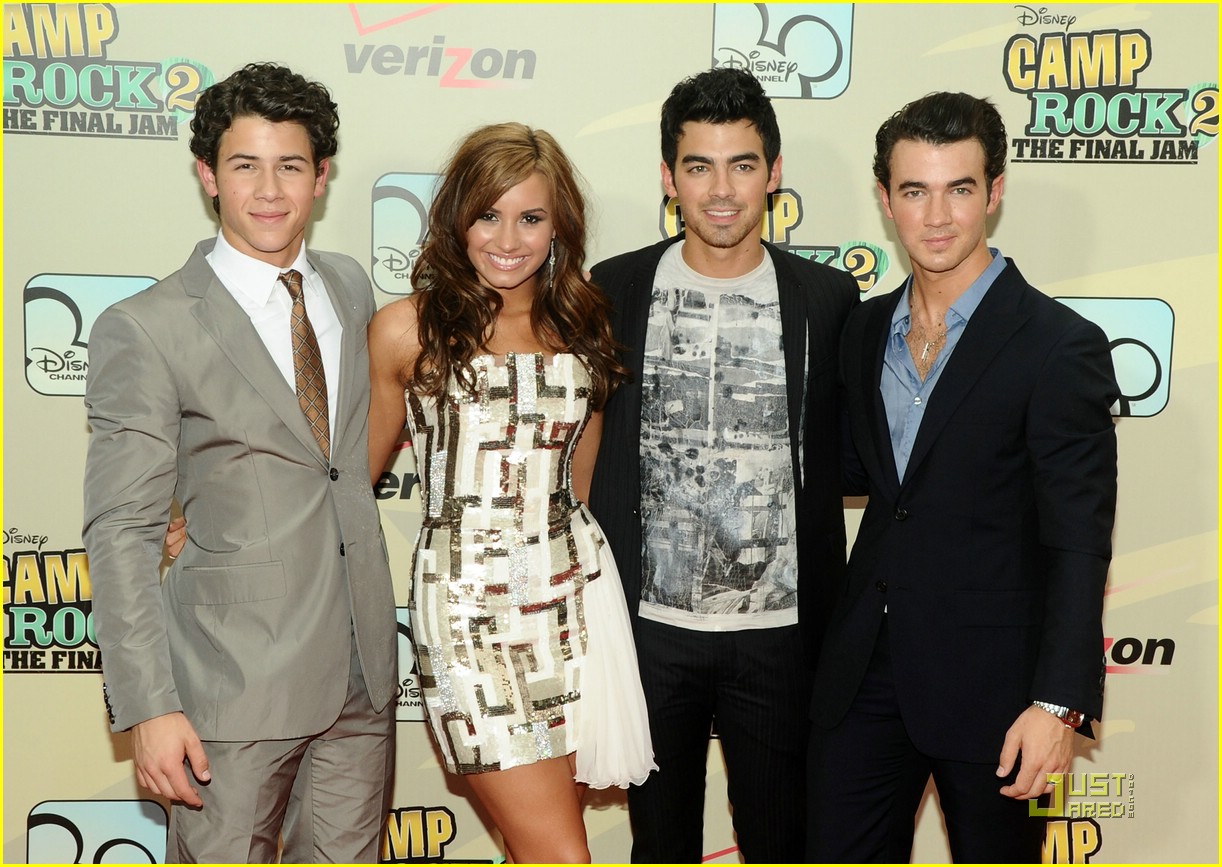 Jonas Brothers Premiere Camp Rock 2!