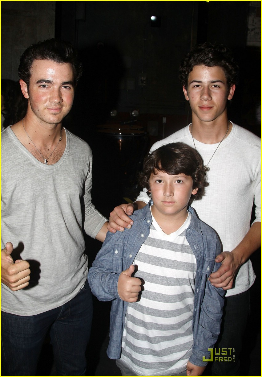 Kevin & Nick Jonas are American Idiots