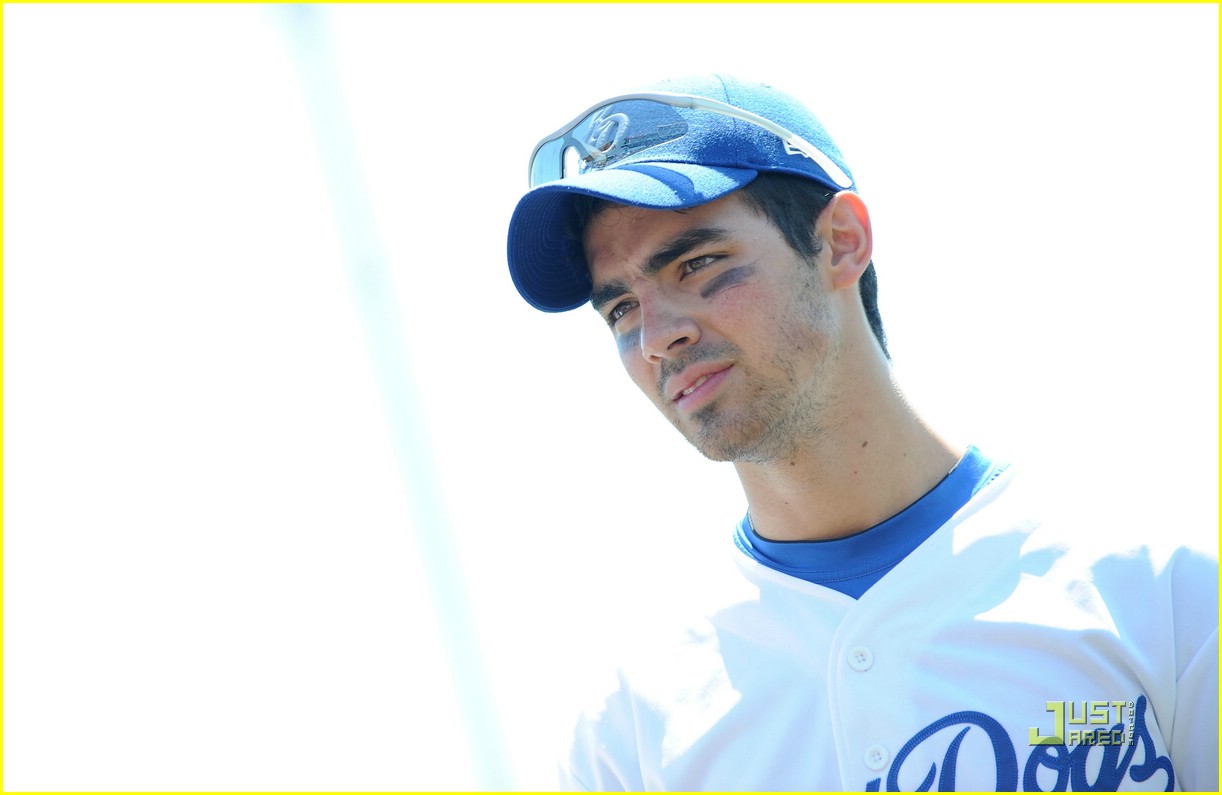 Jonas Brothers: X the Text in NYC