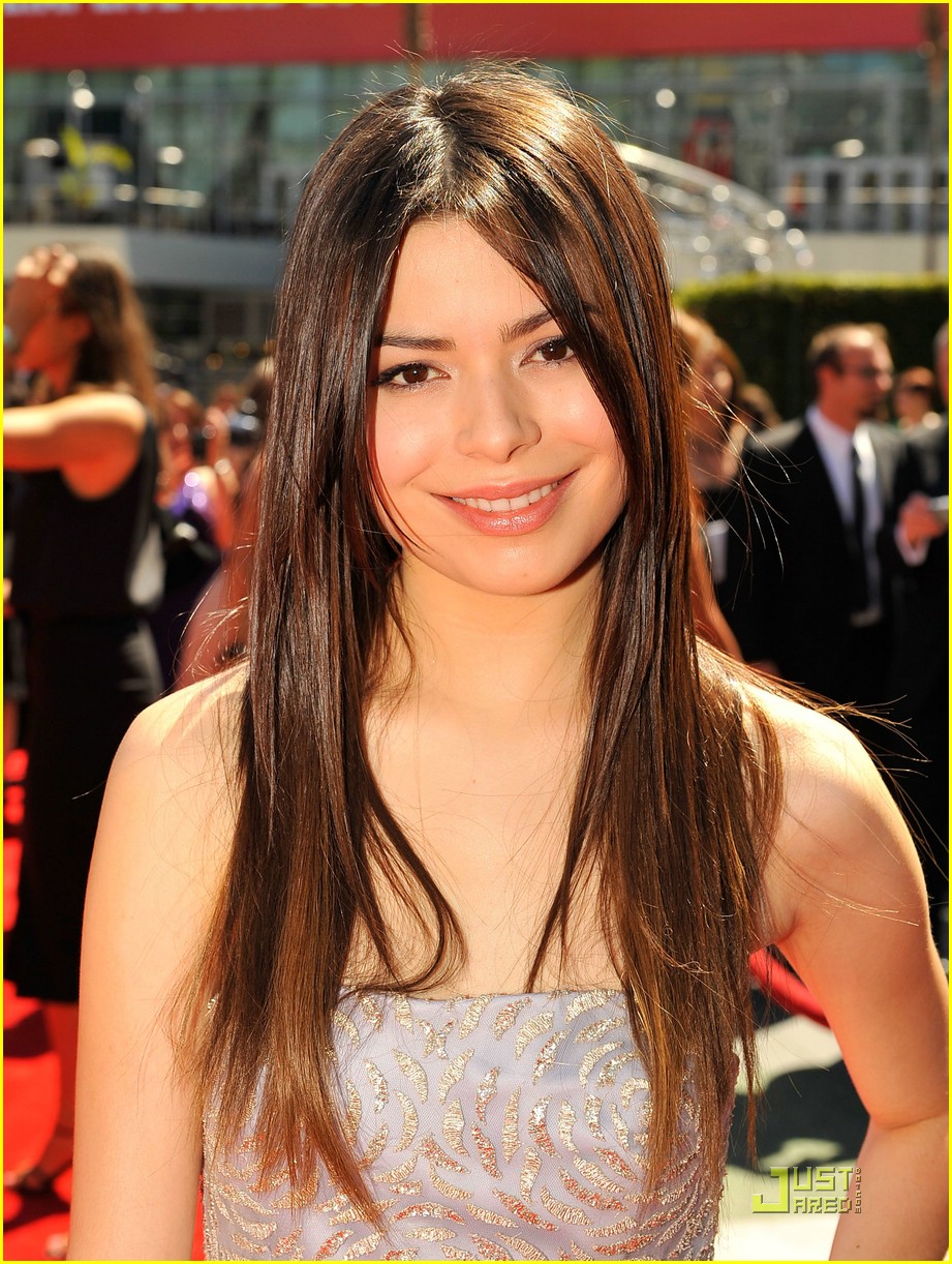 Miranda Cosgrove: Creative Arts Emmys 2010!