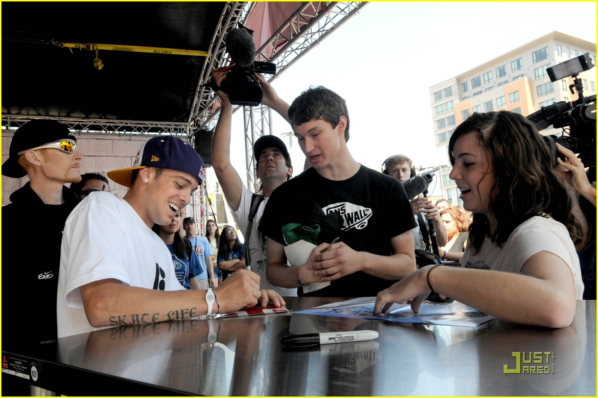 Ryan Sheckler: Choice Athlete at Teen Choice Awards 2010