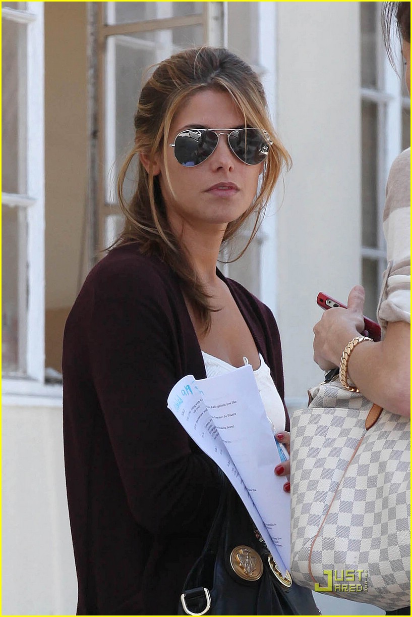 Ashley Greene: MTV VMAs 2010 are TOMORROW!