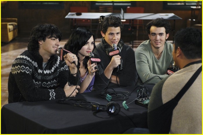 Jonas Brothers & Meaghan Martin: Camp Rock 2 in ONE DAY!